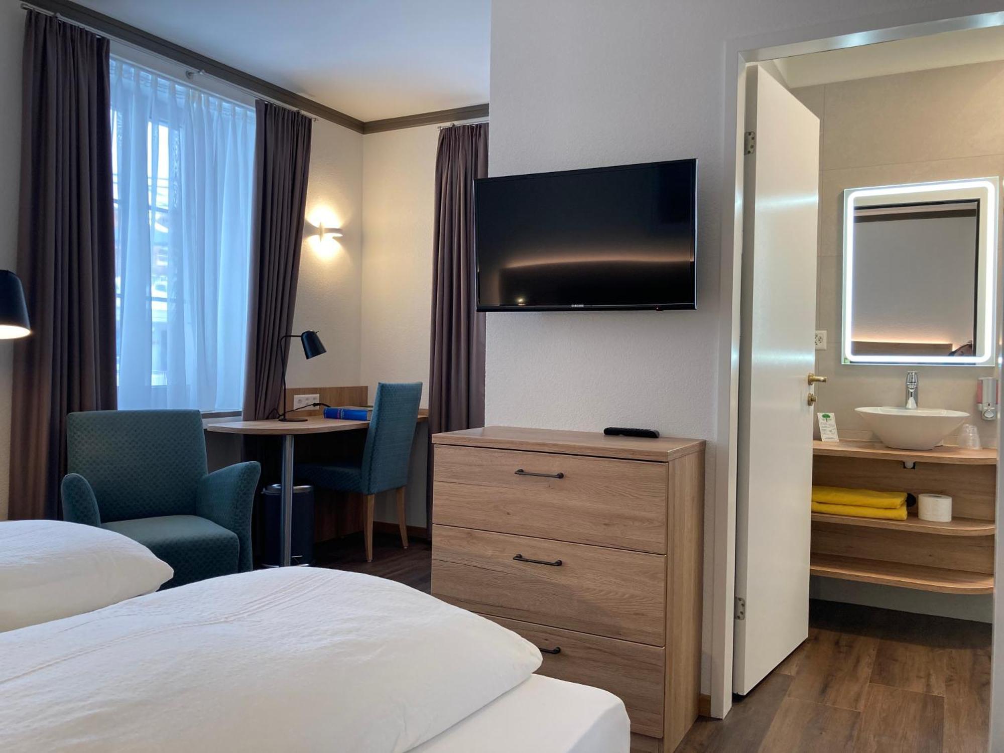 Hotel Blattnerhof Блаттен-бей-Натерс Екстер'єр фото